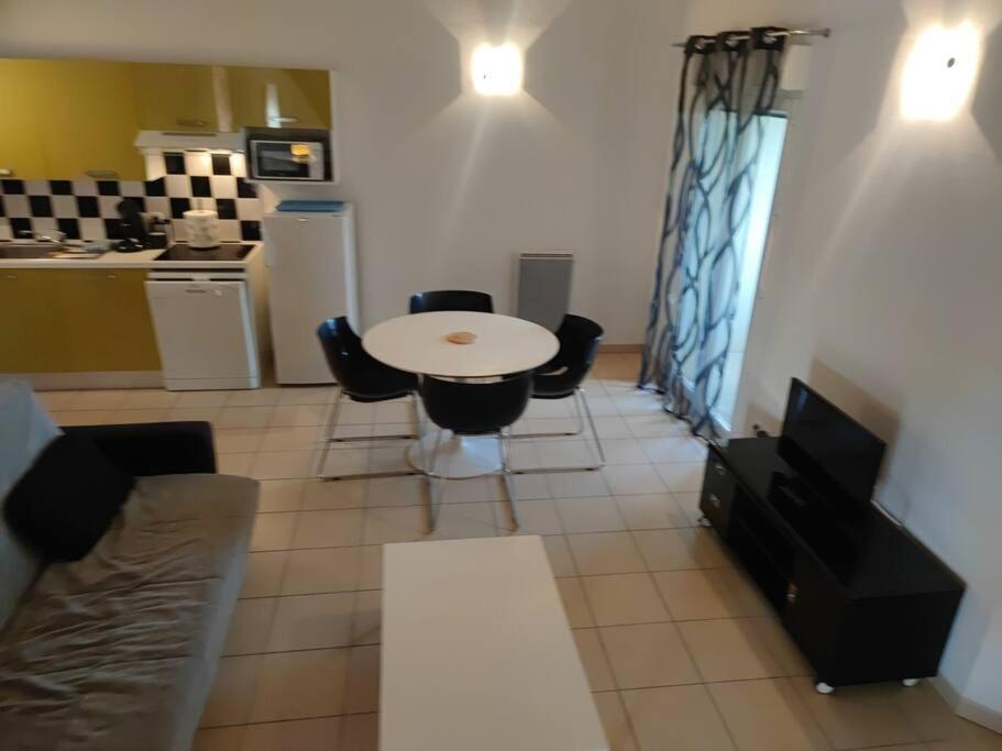 Duplex 6 Pers Proche Circuit Paul Ricard Le Castellet Avec Piscine * Signes