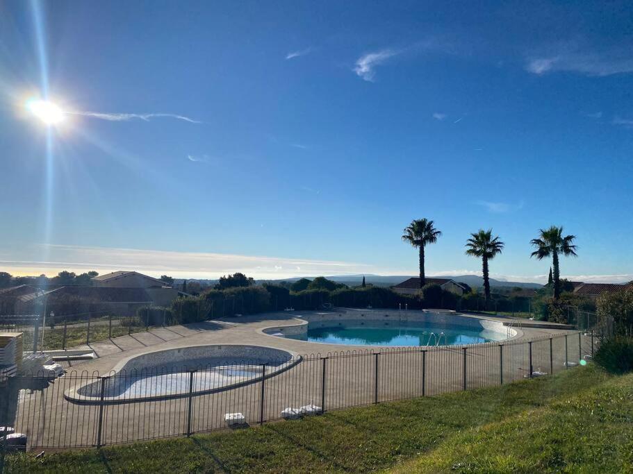 Appartement Duplex 6 Pers Proche Circuit Paul Ricard Le Castellet Avec Piscine