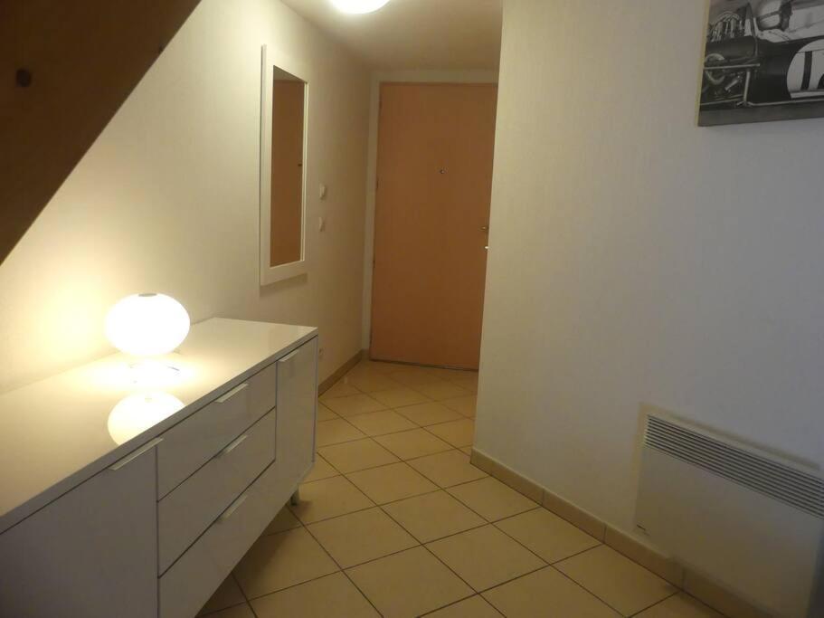 Appartement Duplex 6 Pers Proche Circuit Paul Ricard Le Castellet Avec Piscine Signes